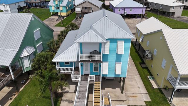 131 Melancon St, Golden Meadow, LA 70357