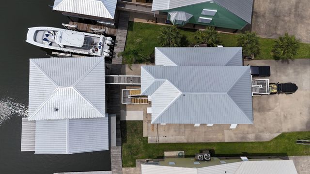 131 Melancon St, Golden Meadow, LA 70357