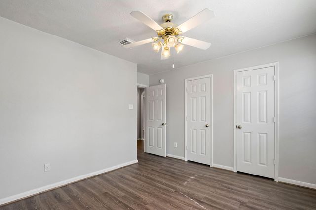 19 Terrell Trail Court, Conroe, TX 77385