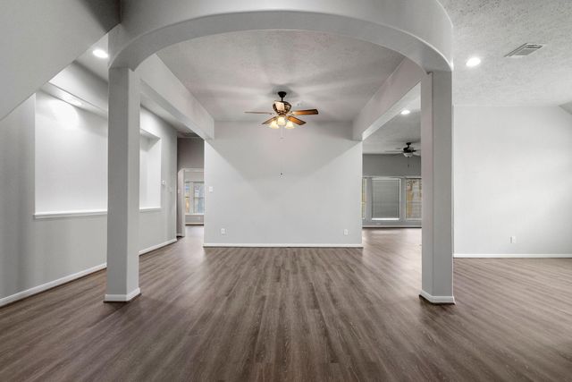 19 Terrell Trail Court, Conroe, TX 77385