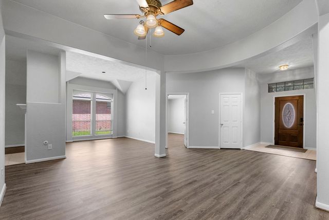 19 Terrell Trail Court, Conroe, TX 77385