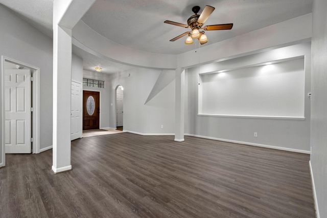19 Terrell Trail Court, Conroe, TX 77385