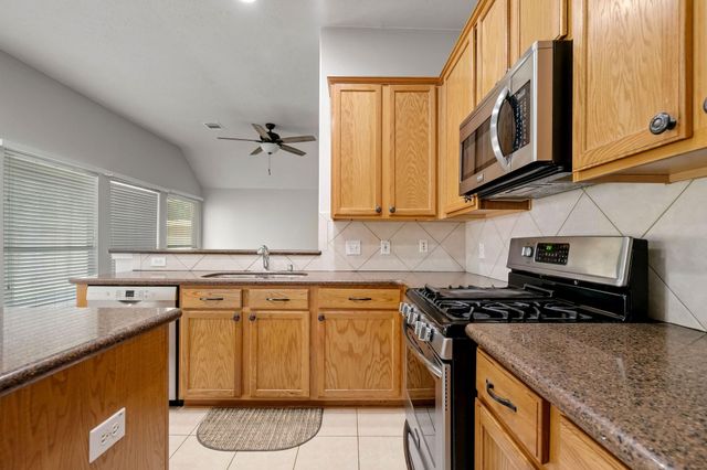 19 Terrell Trail Court, Conroe, TX 77385