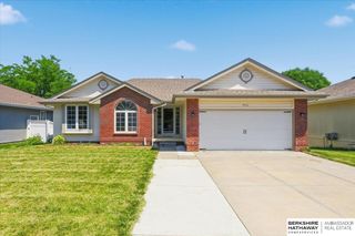 3506 Blackhawk Drive, Bellevue, NE 68123