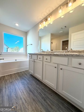 11205 Cornerstone Way, Hampton, GA 30228