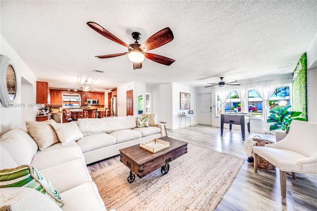 1230 NE 23rd Ct, Pompano Beach, FL 33064