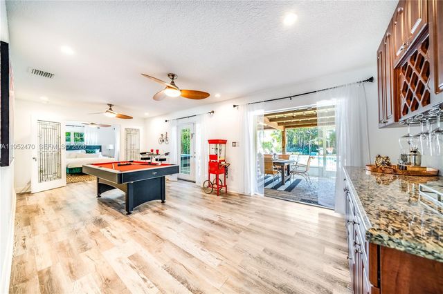 1230 NE 23rd Ct, Pompano Beach, FL 33064