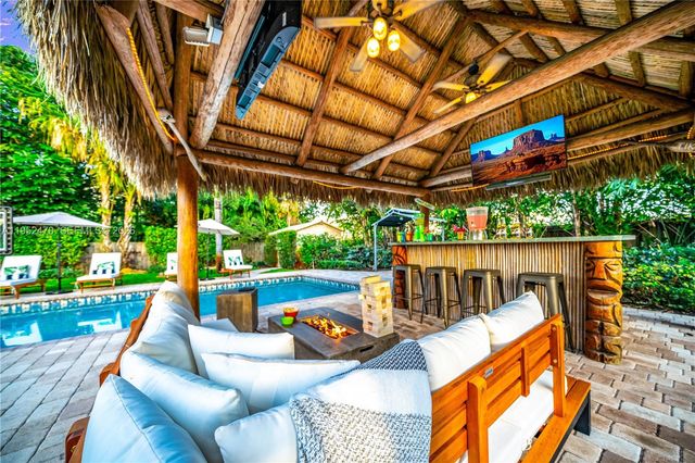 1230 NE 23rd Ct, Pompano Beach, FL 33064