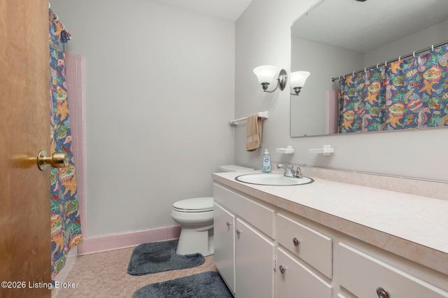 2611 Welsford Way, Louisville, KY 40242