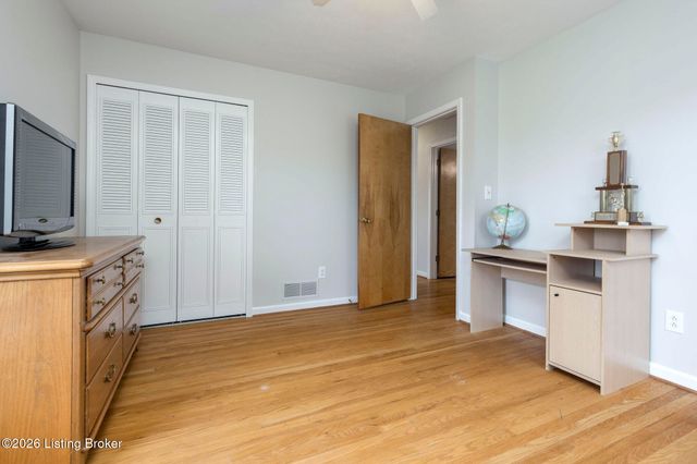 2611 Welsford Way, Louisville, KY 40242