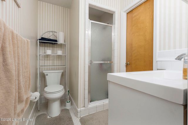 2611 Welsford Way, Louisville, KY 40242