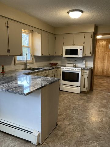 415 Alan Street SW, Hutchinson, MN 55350