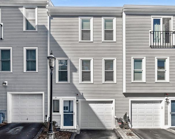 29 N Mead St 29, Boston, MA 02129