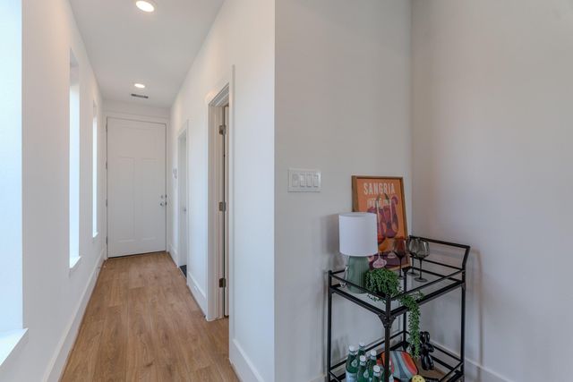 7613 Victory Reserve Street, Houston, TX 77088