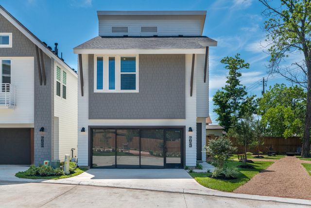 7613 Victory Reserve Street, Houston, TX 77088