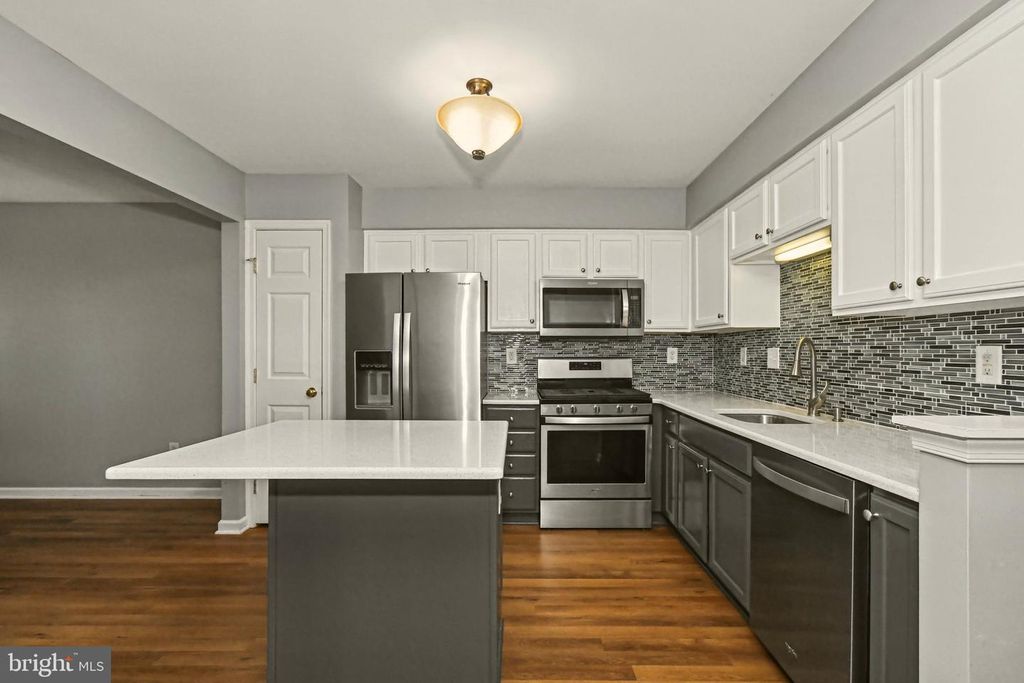 201 GENERAL HANCOCK BLVD, NORTH WALES, PA 19454 — photo 2