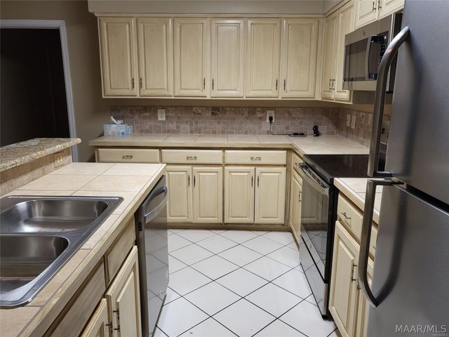 1516 Charleton Drive, Montgomery, AL 36106