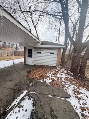 3005 Cherokee Avenue, Flint, MI 48507