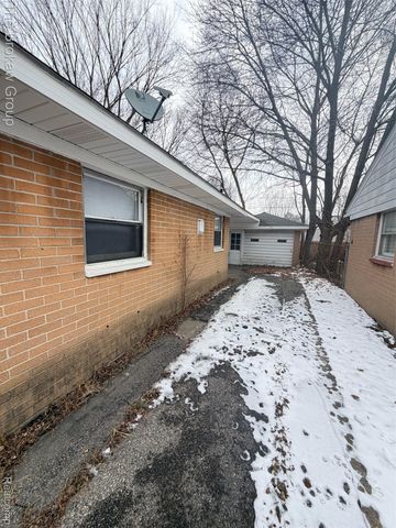 3005 Cherokee Avenue, Flint, MI 48507