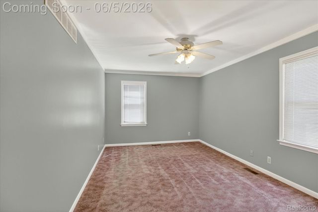 9825 Becker Avenue, Allen Park, MI 48101