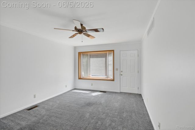 9825 Becker Avenue, Allen Park, MI 48101