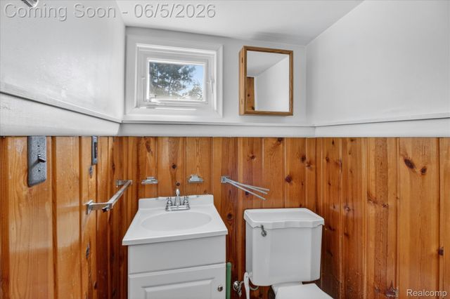 9825 Becker Avenue, Allen Park, MI 48101