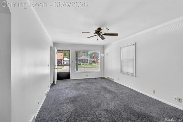 9825 Becker Avenue, Allen Park, MI 48101