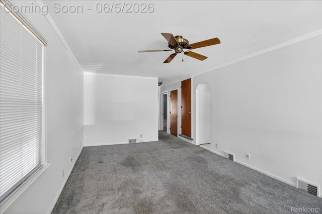 9825 Becker Avenue, Allen Park, MI 48101