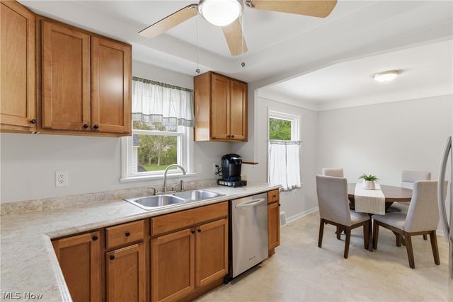 5175 Cheltenham Boulevard, Lyndhurst, OH 44124