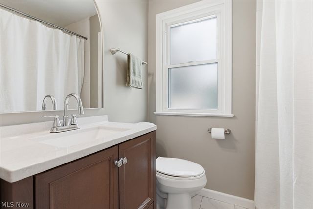 5175 Cheltenham Boulevard, Lyndhurst, OH 44124