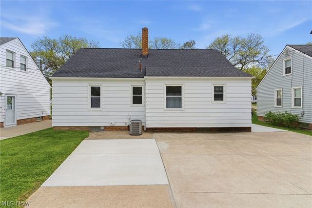 5175 Cheltenham Boulevard, Lyndhurst, OH 44124