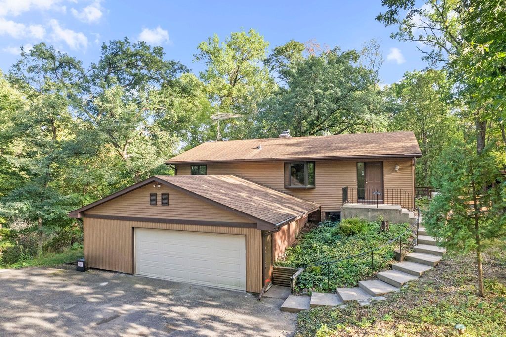 9432 Old Concord Boulevard, Inver Grove Heights, MN 55076 — photo 2