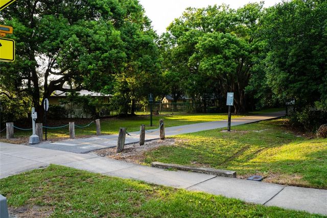 2504 FORFARSHIRE DRIVE, Winter Park, FL 32792