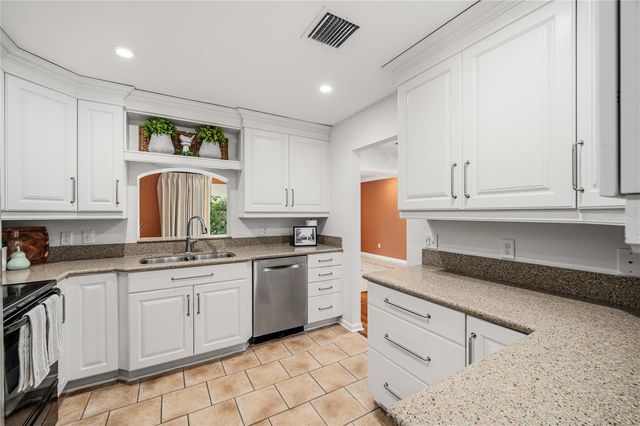 2504 FORFARSHIRE DRIVE, Winter Park, FL 32792