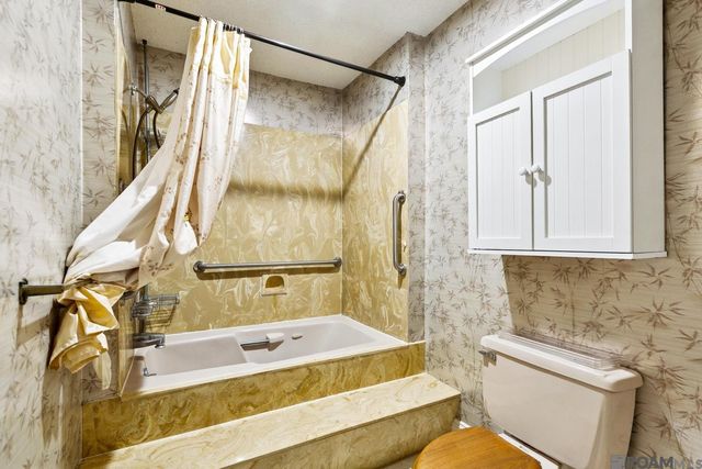 1893 Lagan Ct, Lutcher, LA 70071