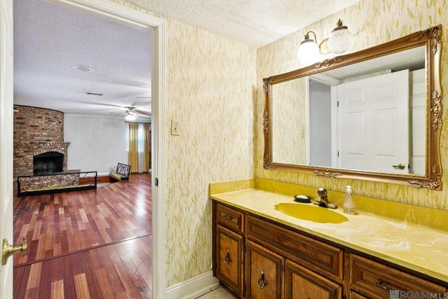 1893 Lagan Ct, Lutcher, LA 70071