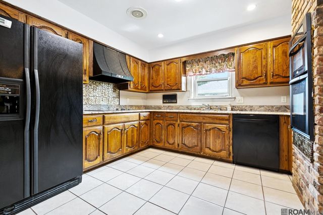 1893 Lagan Ct, Lutcher, LA 70071