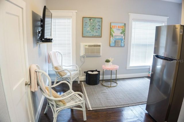 700 1ST STREET N 4, St Petersburg, FL 33701