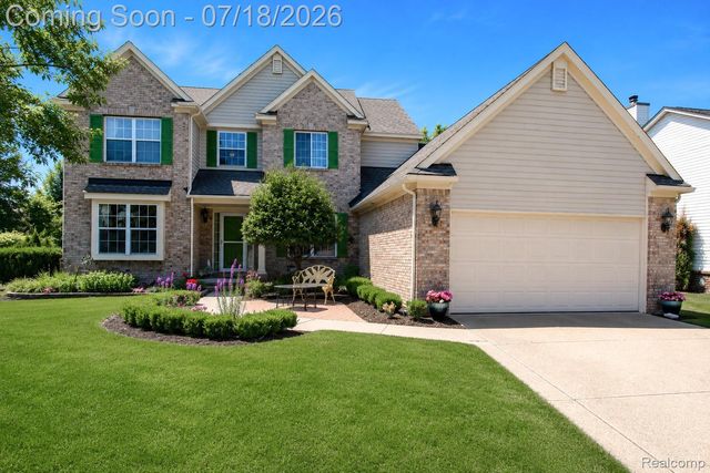 5363 Mill Race Way, Commerce Charter Township, MI 48382