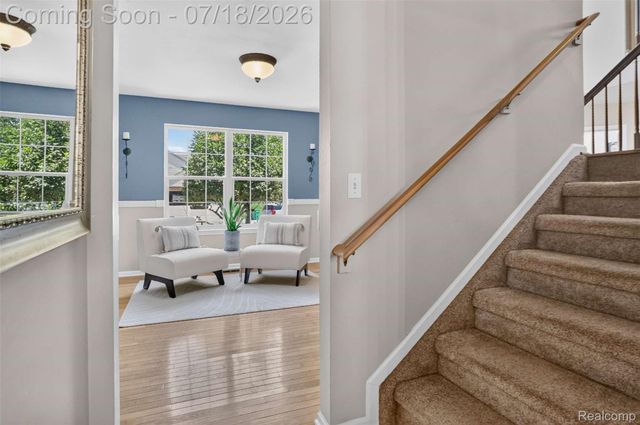 5363 Mill Race Way, Commerce Charter Township, MI 48382