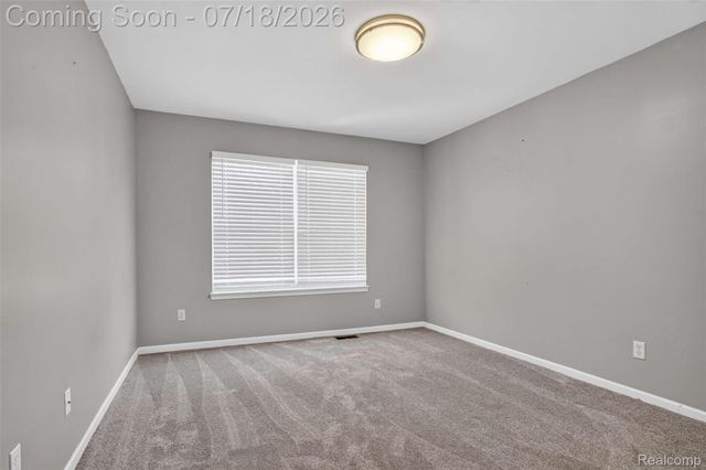 5363 Mill Race Way, Commerce Charter Township, MI 48382