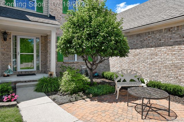 5363 Mill Race Way, Commerce Charter Township, MI 48382
