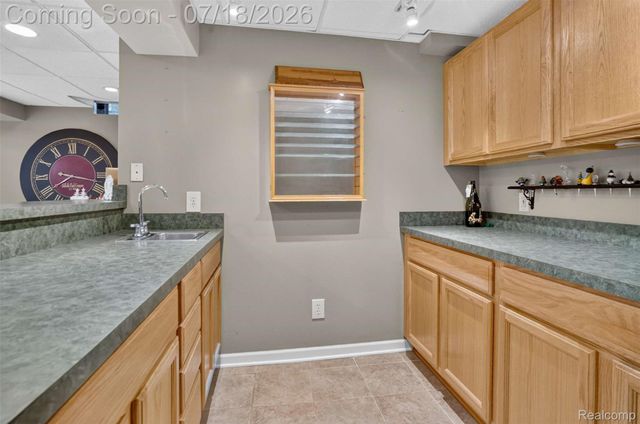 5363 Mill Race Way, Commerce Charter Township, MI 48382
