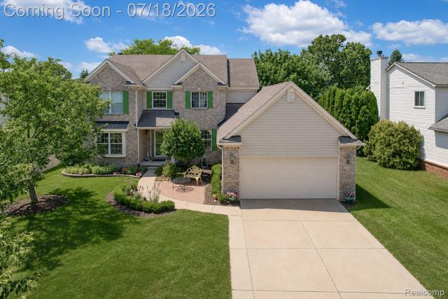 5363 Mill Race Way, Commerce Charter Township, MI 48382