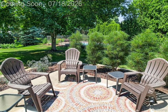 5363 Mill Race Way, Commerce Charter Township, MI 48382