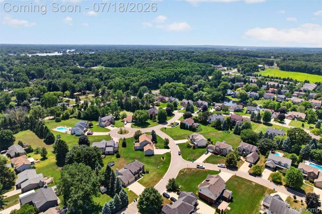 5363 Mill Race Way, Commerce Charter Township, MI 48382