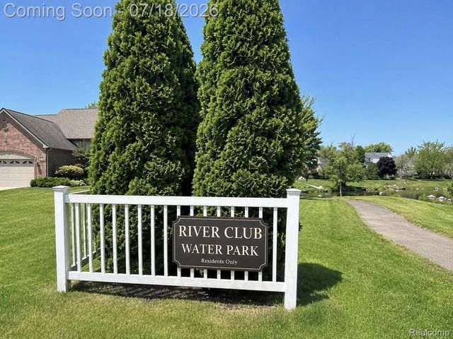 5363 Mill Race Way, Commerce Charter Township, MI 48382