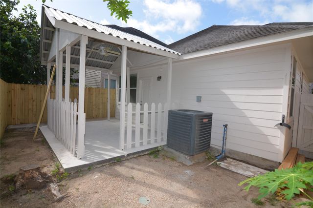 10920 Panther Court, Houston, TX 77099