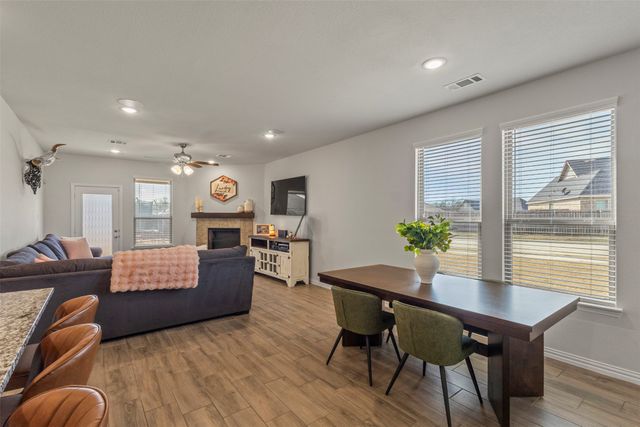 551 Ruthye Lane, Pilot Point, TX 76258