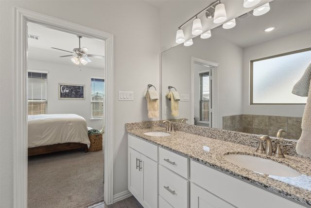 551 Ruthye Lane, Pilot Point, TX 76258